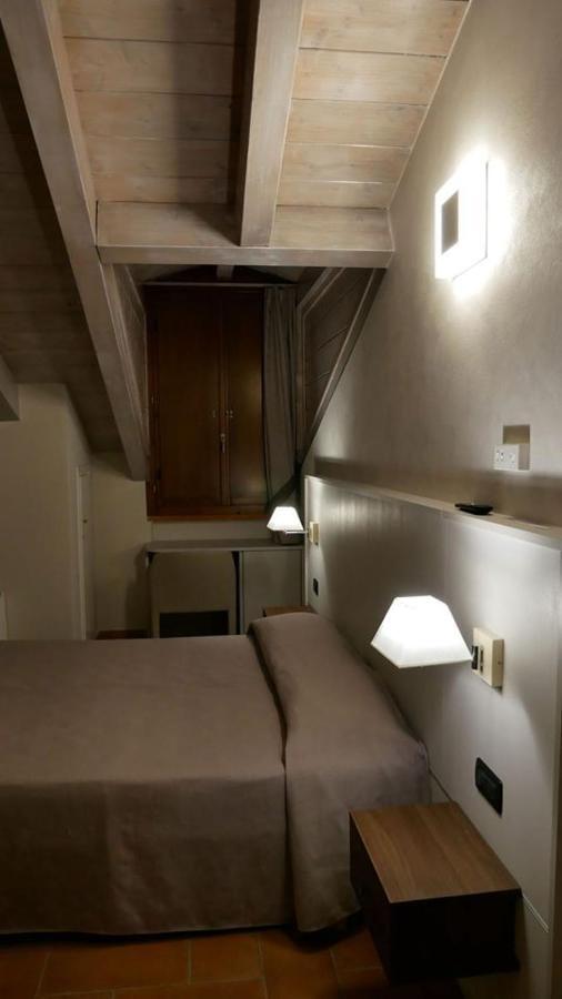 Hotel La Valle Volta Mantovana Extérieur photo