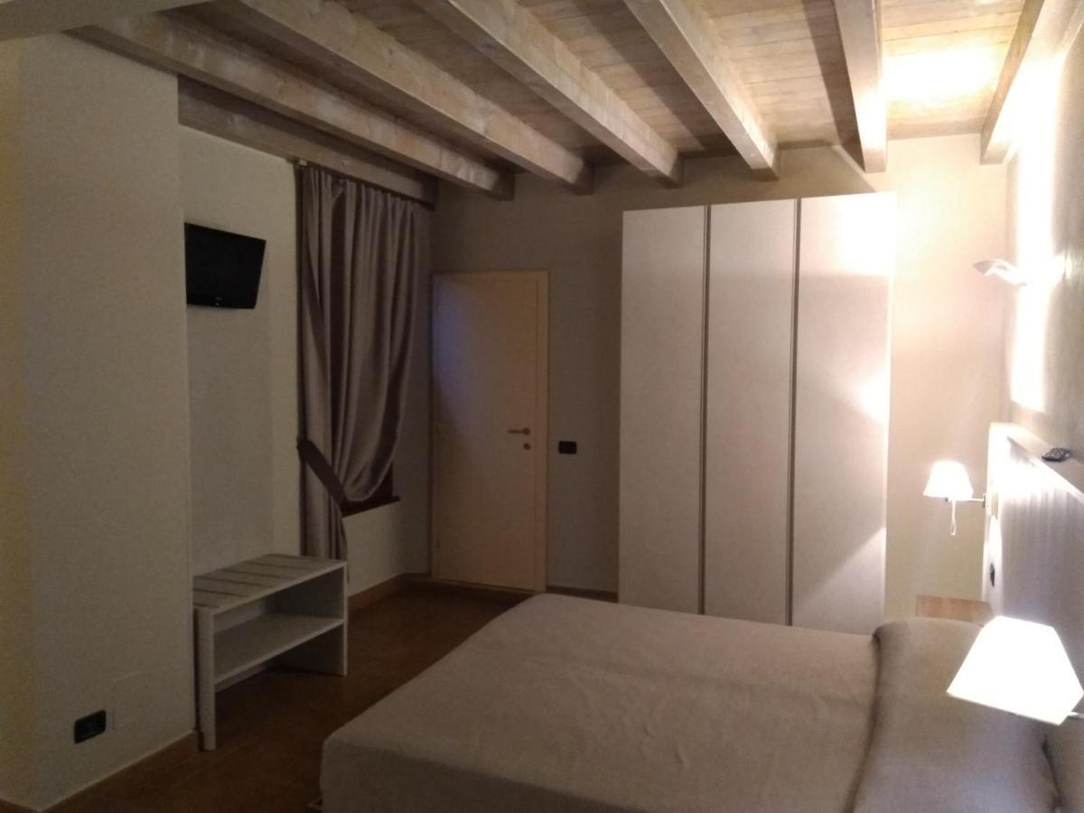 Hotel La Valle Volta Mantovana Extérieur photo
