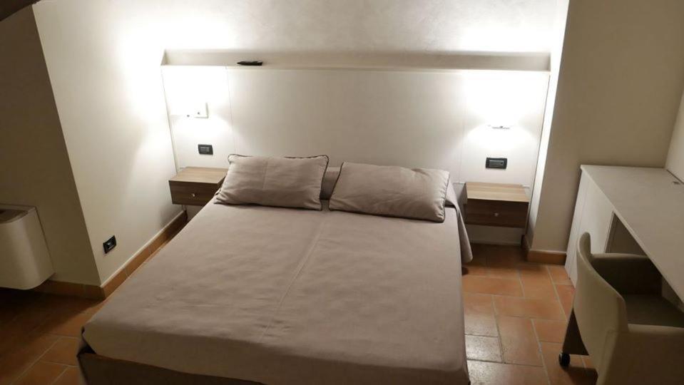 Hotel La Valle Volta Mantovana Extérieur photo