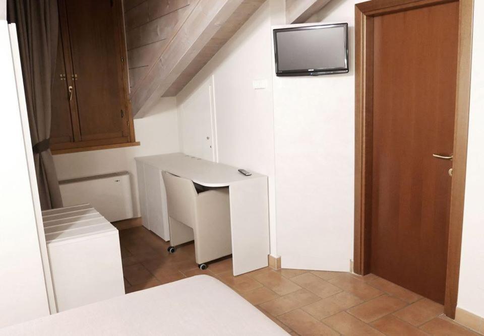 Hotel La Valle Volta Mantovana Extérieur photo